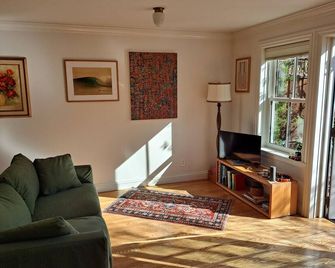 Charming 1-bedroom Garden Unit in San Francisco - San Francisco - Salon