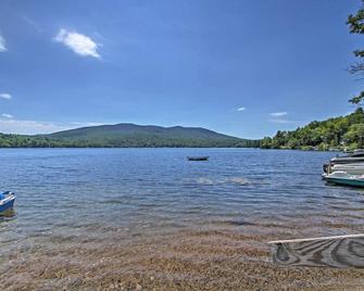 Lakefront Rumney Retreat with Shared Dock and Beach! - Rumney - Beach
