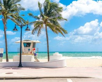 Great Escape Inn - Lauderdale-by-the-Sea - Strand