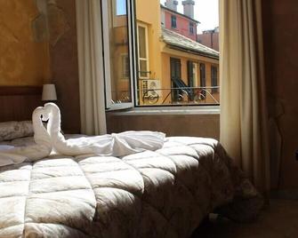 Albergo Posta - Genoa - Bedroom