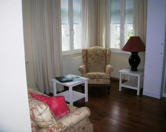 Hotel & Cafe Kleinergrunauer - Bad Salzuflen - Sala de estar