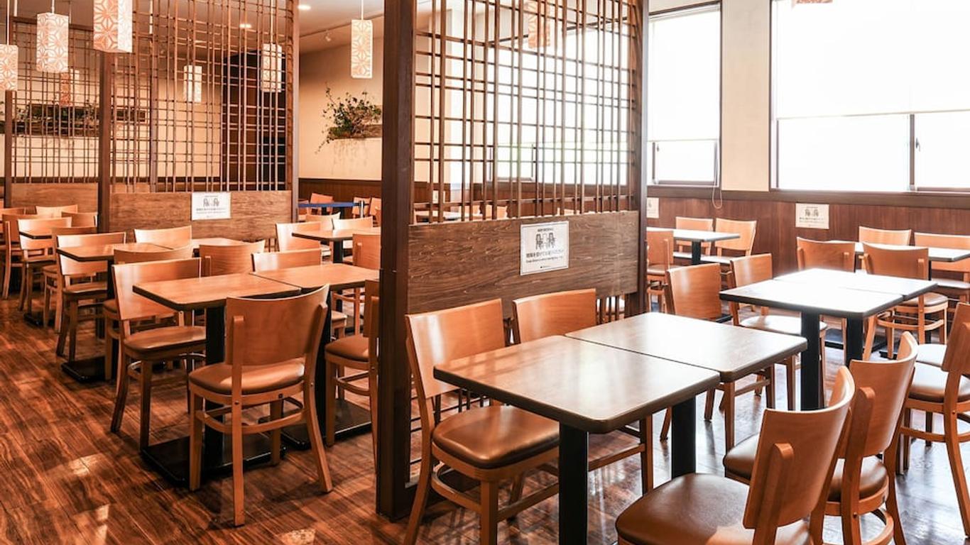 فيسيل هوتل فوكوكا كايزاكا