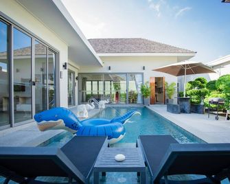 Yipmunta Pool Villa - Choeng Thale - Pool