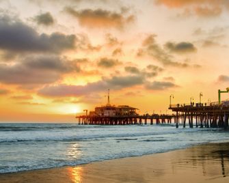 Holiday Inn Express & Suites Woodland Hills By IHG - Woodland Hills - Chambre