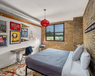 The Grand Kimball Lodge, Logan Square, Sleeps 14 - שיקאגו - חדר שינה