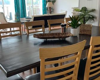 Welcome to the Jemh Cottage in the Thousand Islands. - Gananoque - Salle à manger