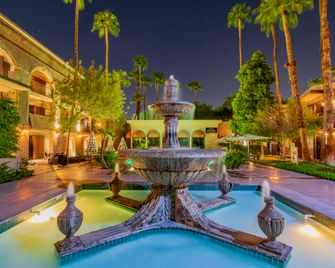 Hotel Lucerna Mexicali - מחיקלי - בריכה