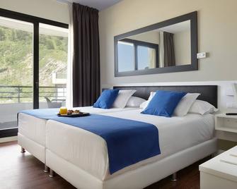 Hotel & Thalasso Villa Antilla - Orio - Bedroom