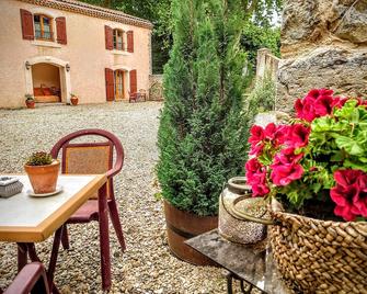 Relais de Laval - Caudiès-de-Fenouillèdes - Patio