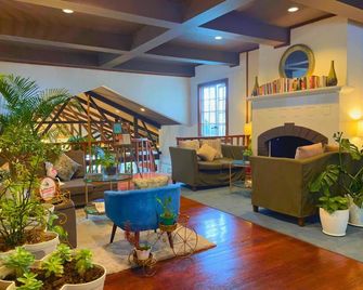Casa Vallejo Hotel Baguio - באגיו סיטי - טרקלין