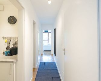 Glück Auf Appartements Kammerstr. Duisburg - Duisburgo - Pasillo