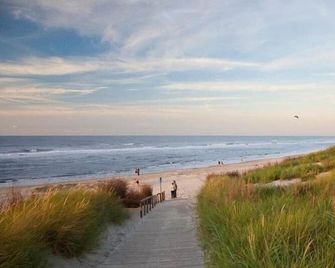 Strandhotel Achtert Diek - Langeoog - Strand