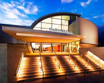 Sheraton Fairplex Hotel & Conference Center - Pomona - Gebouw
