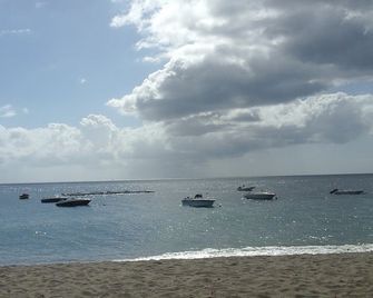 Seasonal Rental - Saint-Pierre - Playa