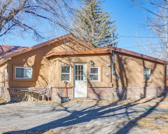 Downtown Del Norte Home Near Hiking and Fishing! - Del Norte - Edificio