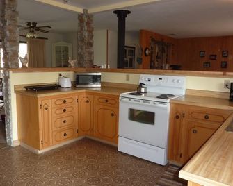 End of the road - Mariposa - Küche