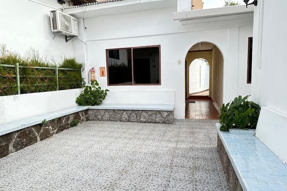 Hotel Mar Azul - Puerto Baquerizo Moreno - Außenansicht