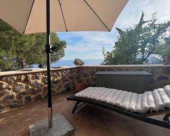 Pituresque stonehouse with endless view - Kardamyli - Balcony