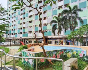 The Royale Sentra Tower Kuning Powered by Cocotel - Yakarta - Edificio