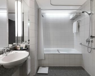 Studio Inn & Suites at Promenade Downey - Downey
