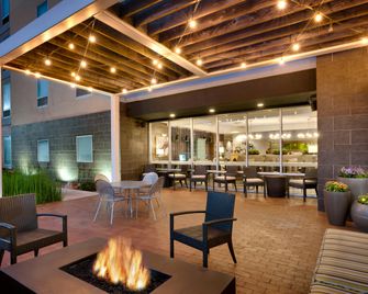 Home2 Suites by Hilton Houston/Katy - Katy - Edificio