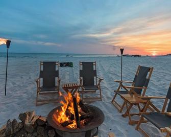 Hidden Beach Villas - Santa Rosa Beach - Patio