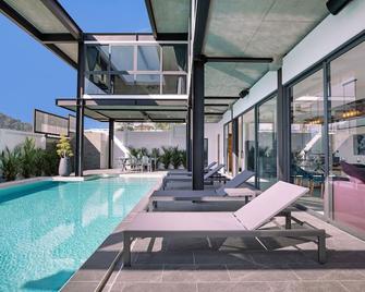 Innovative 4BR Villa Sunset Garden 1 with Oxygen Pool - Rawai - Piscine