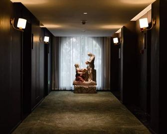 Cavalier Hotel Chongqing - Chongqing - Pasillo