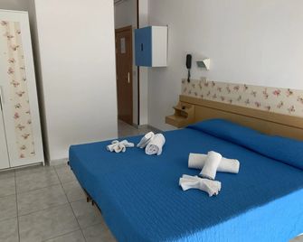 Hotel Cà Vanni - ريميني - غرفة نوم
