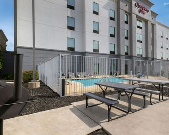 Hampton Inn Cotulla - Cotulla - Varanda