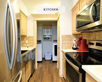 Exceptional, 5 Beds, Near Downtown - Bold Ruler - Stafford - Kitchen