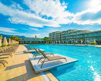 Maxima Paradise Resort - Özdere - Pool