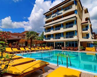 Bora Bora - Nesebar - Pool