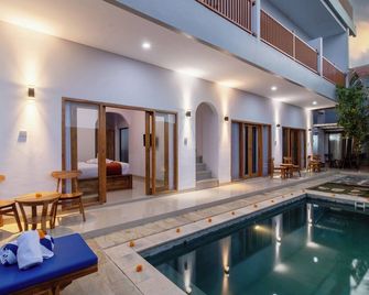 Kubu Yn Bali - South Kuta - Pool
