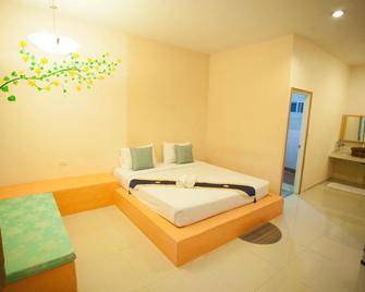 Mittraphap Resort - Mu Si - Bedroom