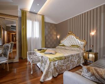 Hotel Santa Marina - ונציה - חדר שינה