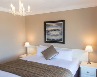 Kilkee Town House - Kilkee - Slaapkamer