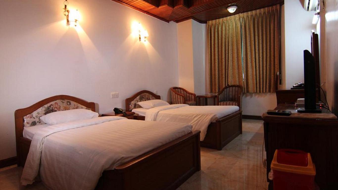 Royal White Elephant Hotel