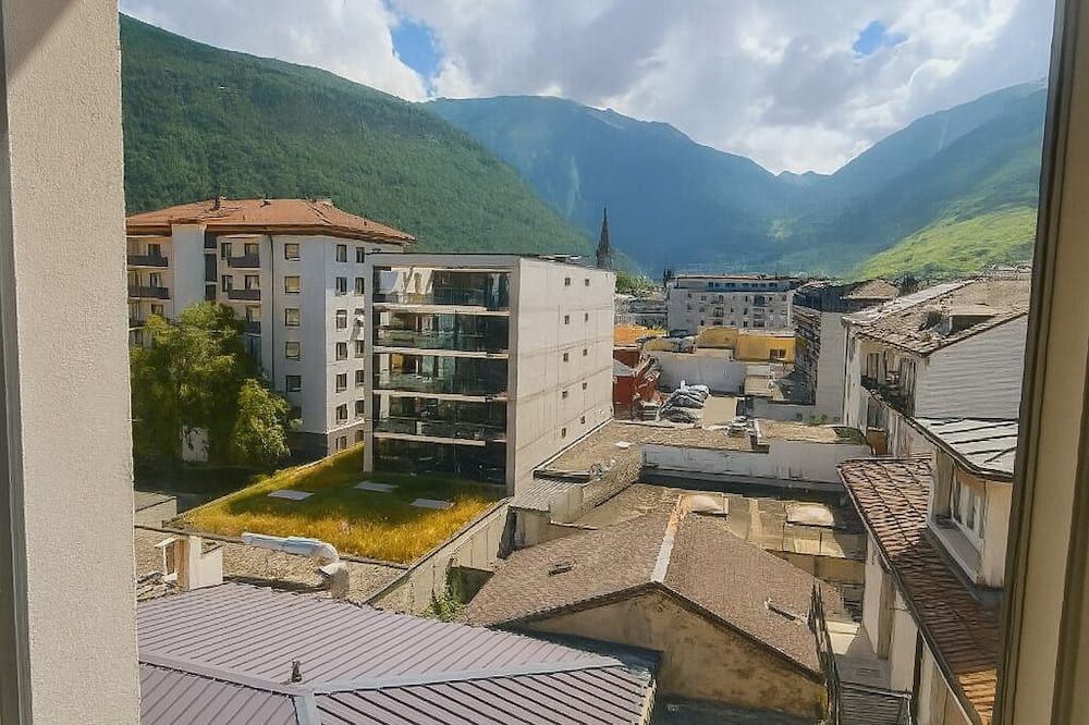 Hôtel de la Poste Martigny - City Center thumbnail 3