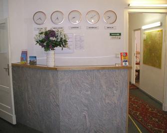 Hotel Messe am Funkturm - Berlin - Front desk