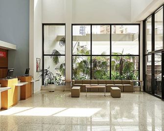 Ibis Curitiba Shopping - Curitiba - Lobby