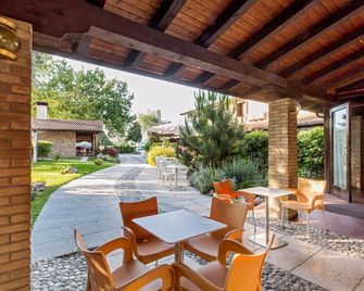 Hotel Al Posta - Casarsa della Delizia - Innenhof