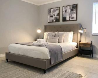@ Marbella Lane - Elegant Home in SJ - San Jose - Bedroom