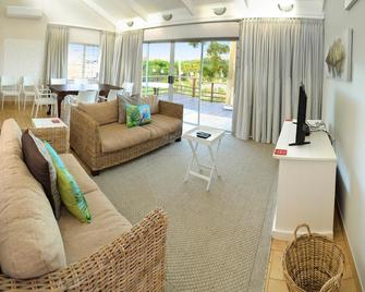 Sundune Guest House - Colchester - Sala de estar