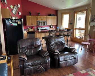 Perma House, Rural Wilderness Getaway - Plains - Living room
