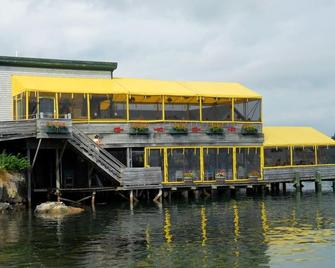 Western Mountain Townhouse - Southwest Harbor - Budova