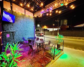 On Hostel Gru - Guarulhos - Innenhof