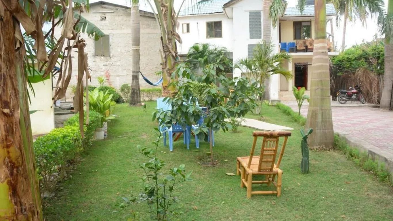 Jj & Je Family House