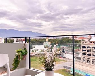 Astra Sky River Paronama Pool Luxury in Chiang Mai - Chiang Mai - Balcon