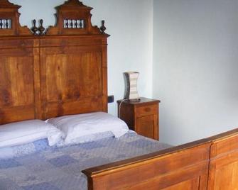Agriturismo Guinzano - Gubbio - Slaapkamer